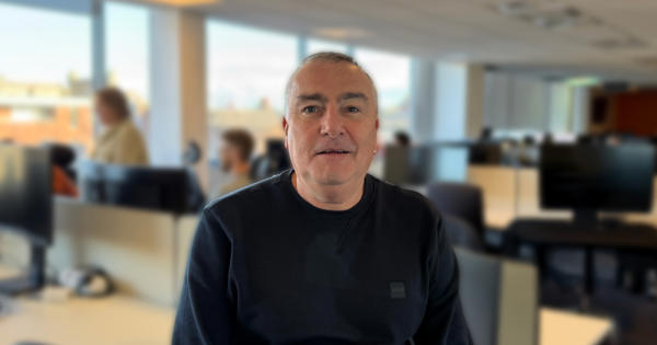 Ian Creswell Mangenta Golden