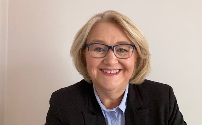 Julie Haydon