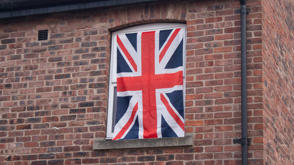 Union Jack House Window Golden